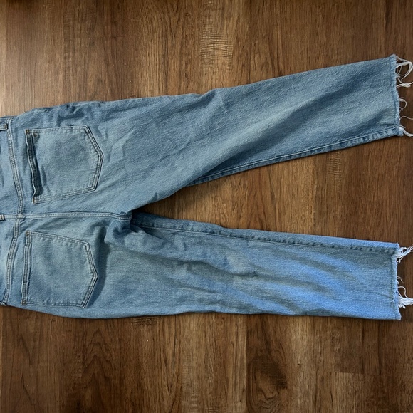 Madewell “perfect vintage” jeans - Picture 2 of 4